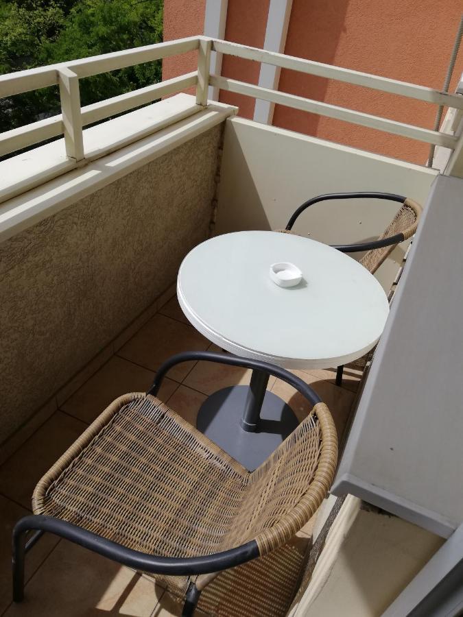 Smiley 2 - Subotica Centar Apartman Kültér fotó